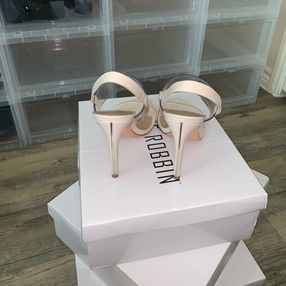 Shoes - Picture 4 of 7